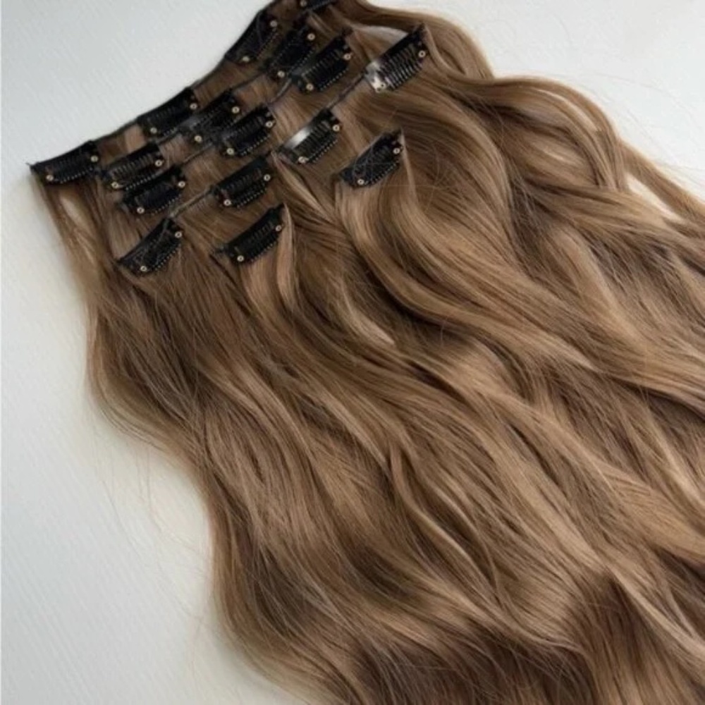 Ash light Brown Clip in 22 in Hair Extensions in Water Wave - Picture 4 of 9
